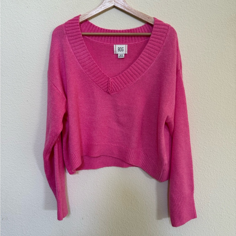 Urban Outfitters Women's Pink V-Neck Sweater